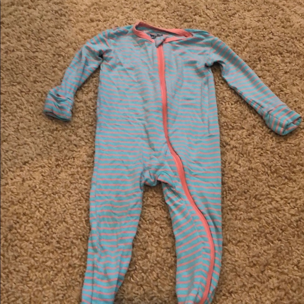 Kickee zipper jammies 9-12 months